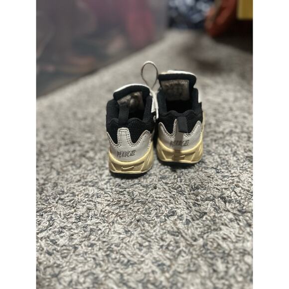 1995 Vintage Baby Nikes Style 990709 Sz 6c - Picture 6 of 7